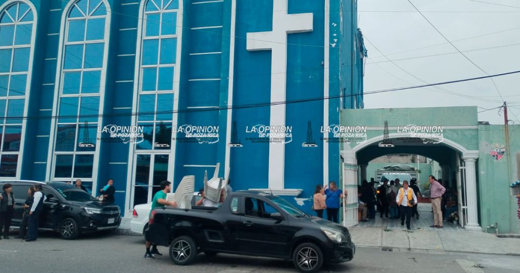 “Dr. Salatiel Cruz Vidal, favor de reportarse a la clínica de colposcopía”