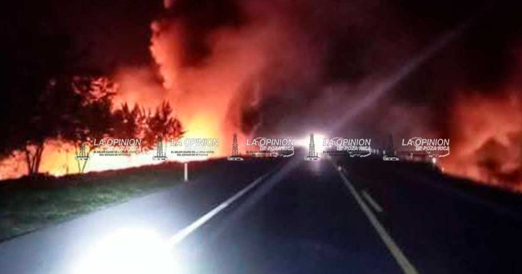 Se incendia pipa en la autopista Tuxpan-Tampico Se incendia pipa en la autopista Tuxpan-Tampico