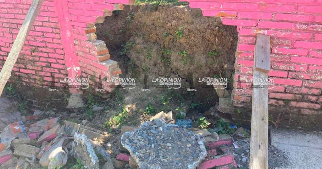 Barda del CAIC-DIF podría provocar una tragedia