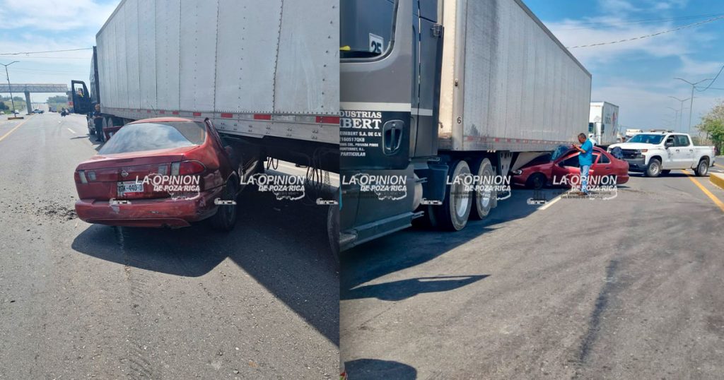 Comerciantes de Chinampa sufren aparatoso accidente