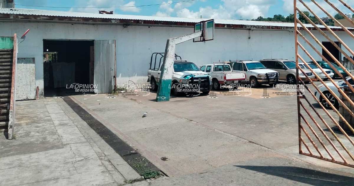 Sin maquiladoras, sin empleos, hombres y mujeres se van de Poza Rica.