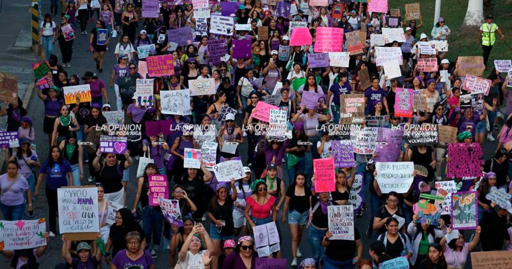 ¡ELLAS PROTESTAN!