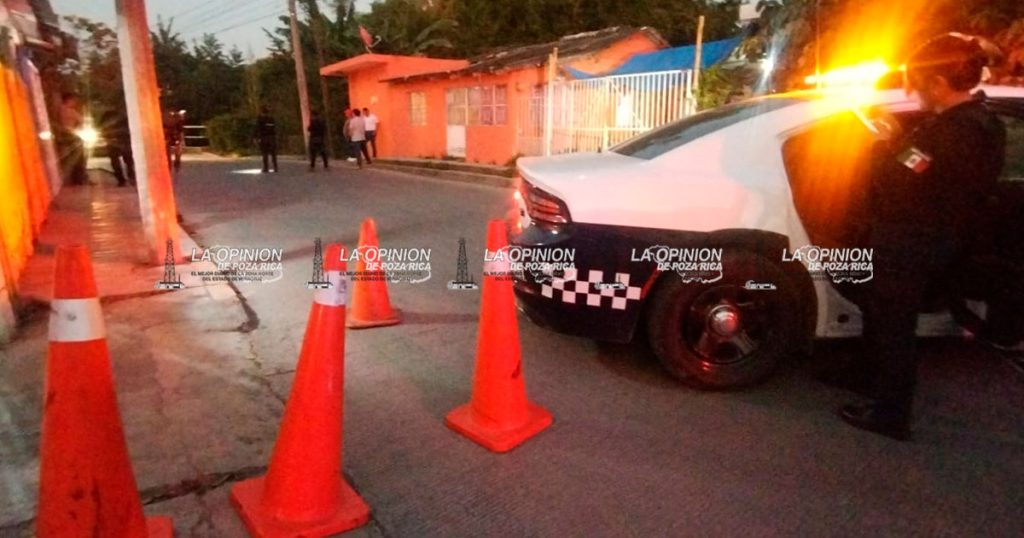 Movilización policiaca en Poza Rica por posible artefacto explosivo