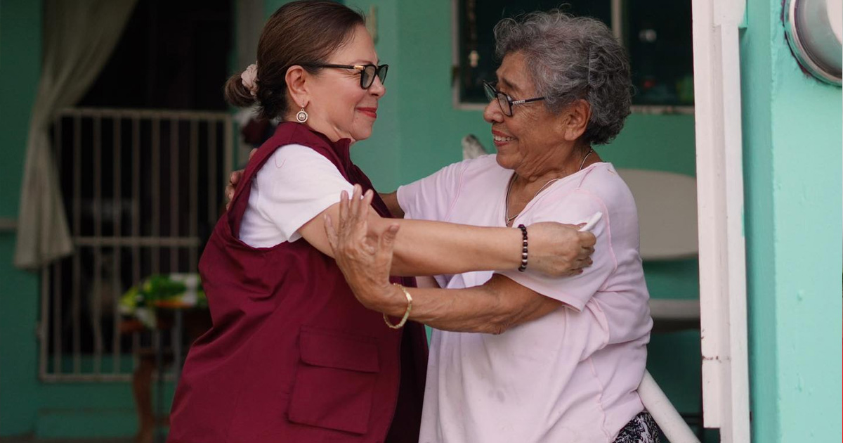 Carmelita Carballo: Una Mujer de Transformación y Compromiso