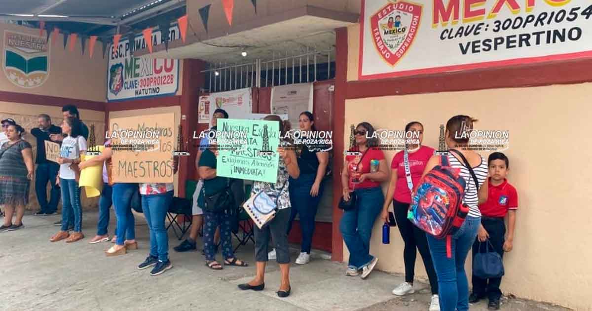 No hubo arreglo con SEV y la “México” sigue en poder de los padres No hubo arreglo con SEV y la “México” sigue en poder de los padres