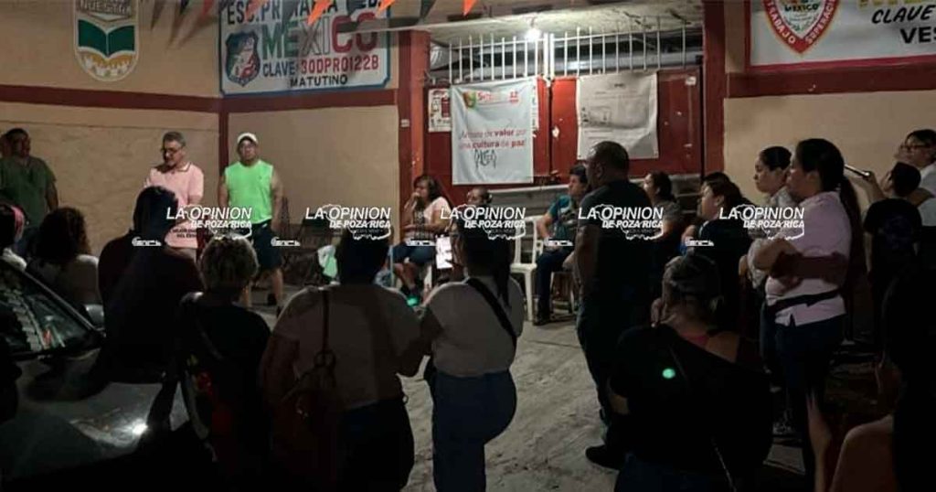 No hubo arreglo con SEV y la “México” sigue en poder de los padres No hubo arreglo con SEV y la “México” sigue en poder de los padres