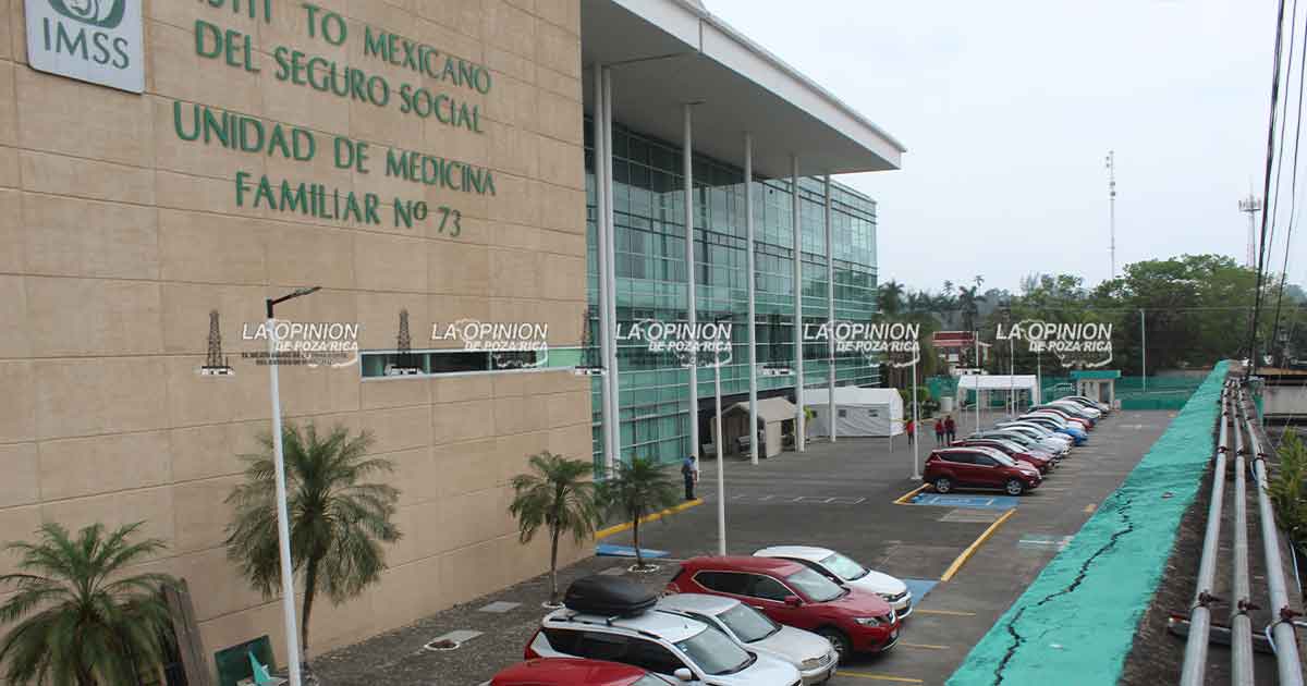 Reparan clima en hospital del IMSS Reparan clima en hospital del IMSS