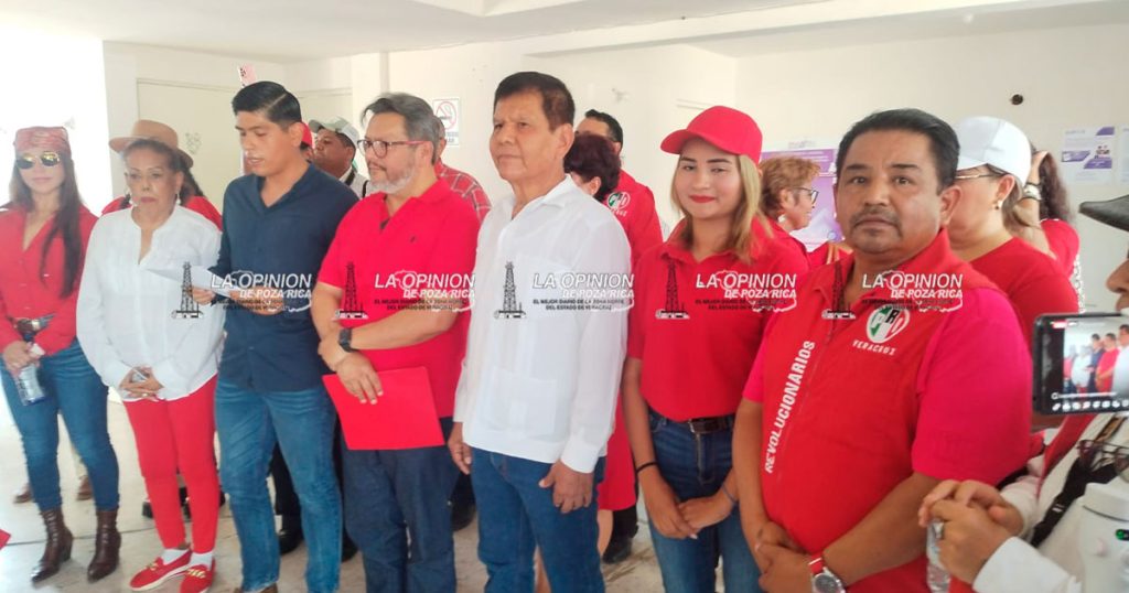 El Dr. Juan Manuel Alonso Rivera se registra ante el OPLE Municipal