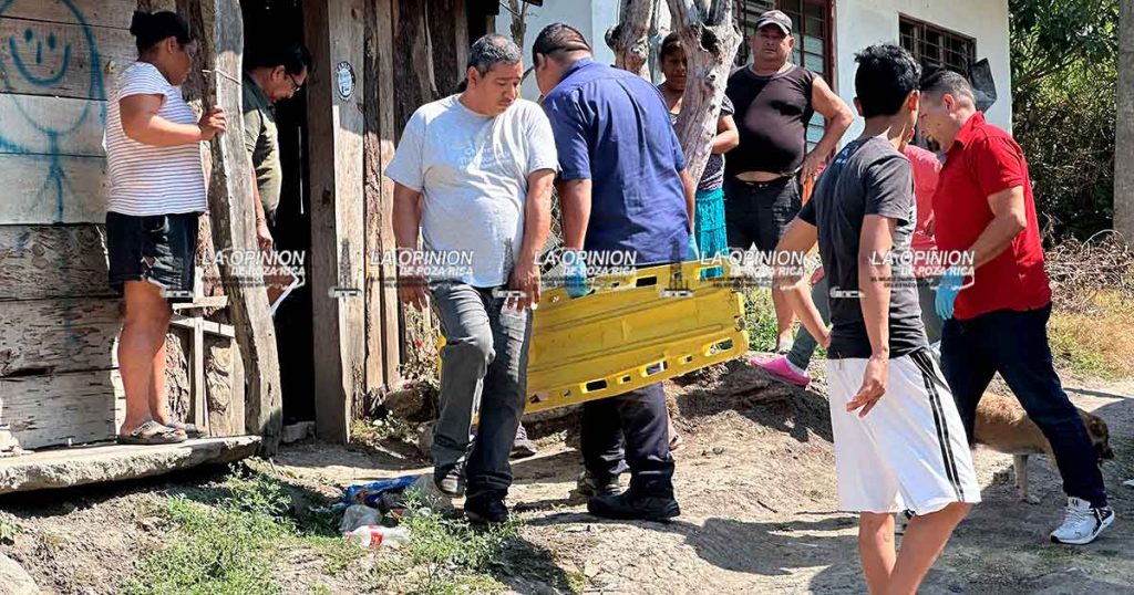 Abuelito murió mientras dormía Abuelito murió mientras dormía