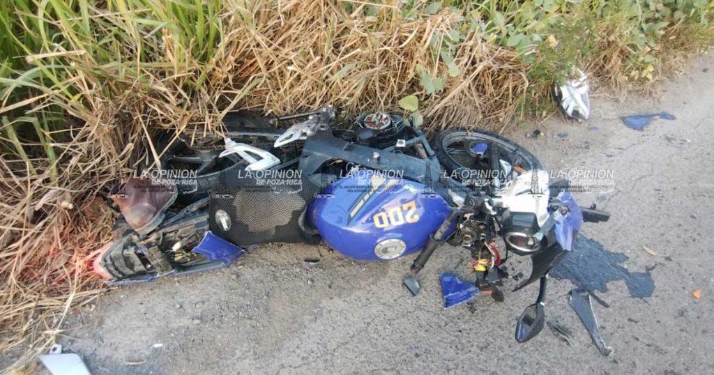 Embiste y mata a joven motociclista