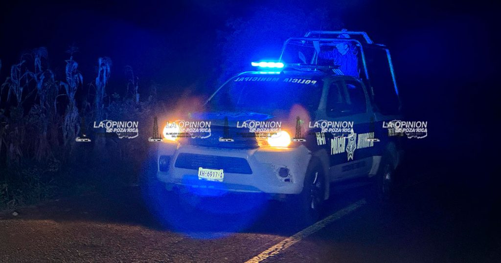 Se mata motociclista al chocar contra poste