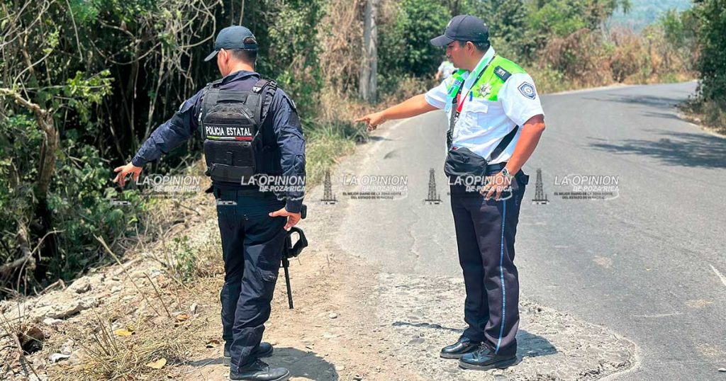 “Se descarrila el maíz”: vuelca remolque de pipa y cierran vialidad