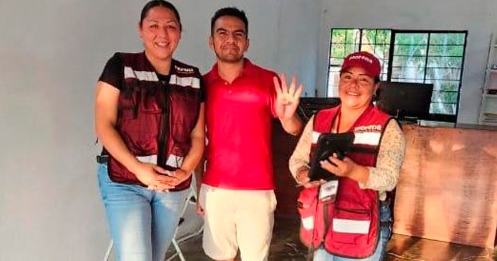 Líderazgos de la costa de Tecolutla se afilian a Morena