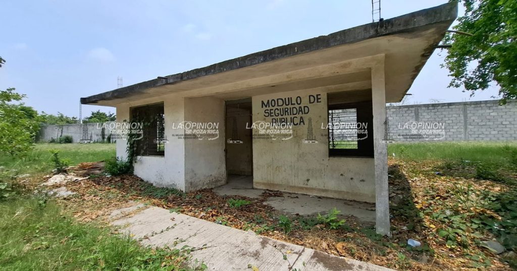 Módulos cerrados en periodo vacacional