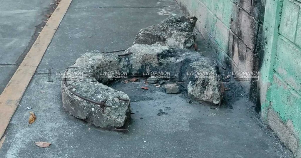 Un desastre la vialidad sobre la calle Pánuco de la colonia Palma Sola