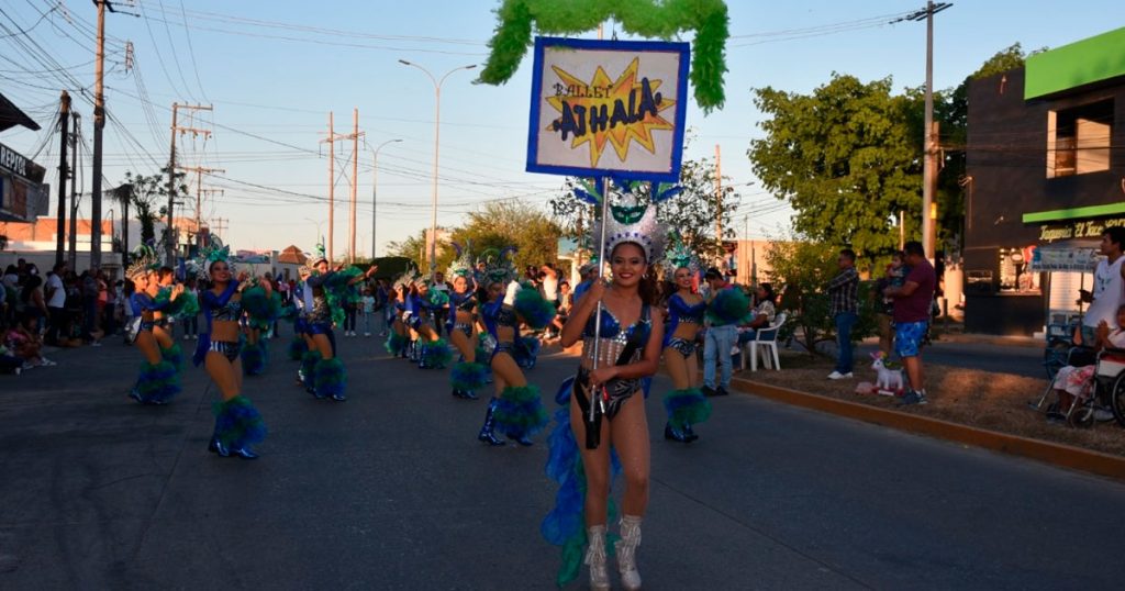Alegría desbordante en Carnaval Tihuatlán 2025