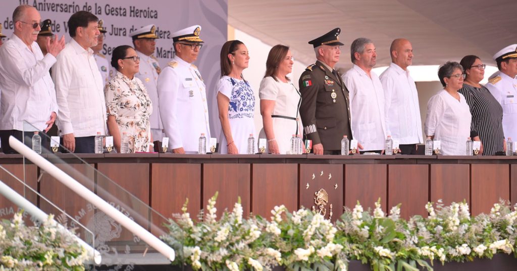 Rocío Nahle acompaña a la presidenta Claudia Sheinbaum en el 111 aniversario de la Gesta Heroica de 1914