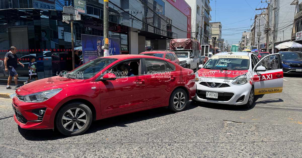 ¡Se le pegó de más! ¡Se le pegó de más!