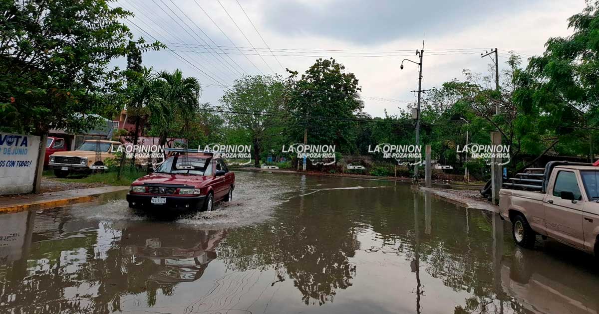 Lluvia mañanera evidencia mala planeación en obra Lluvia mañanera evidencia mala planeación en obra