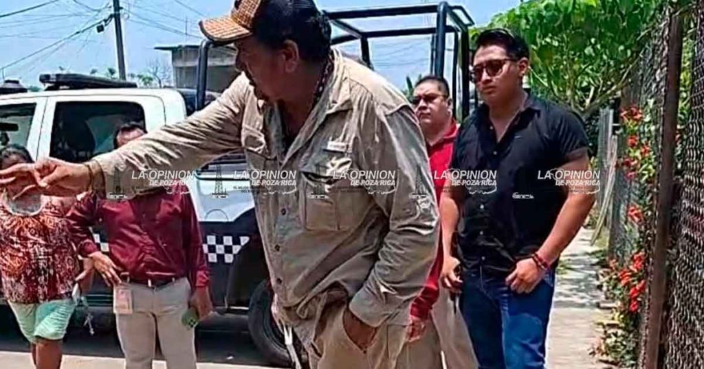 Estalla conflicto en escuela por culpa del alcalde de Cazones Estalla conflicto en escuela por culpa del alcalde de Cazones