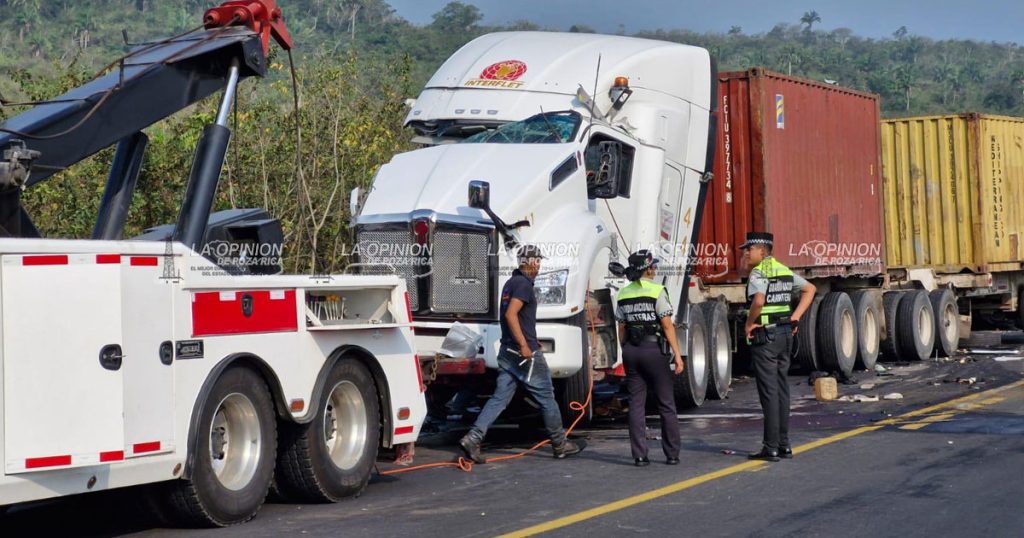 ¡Se durmió al volante y despertó en el desastre!