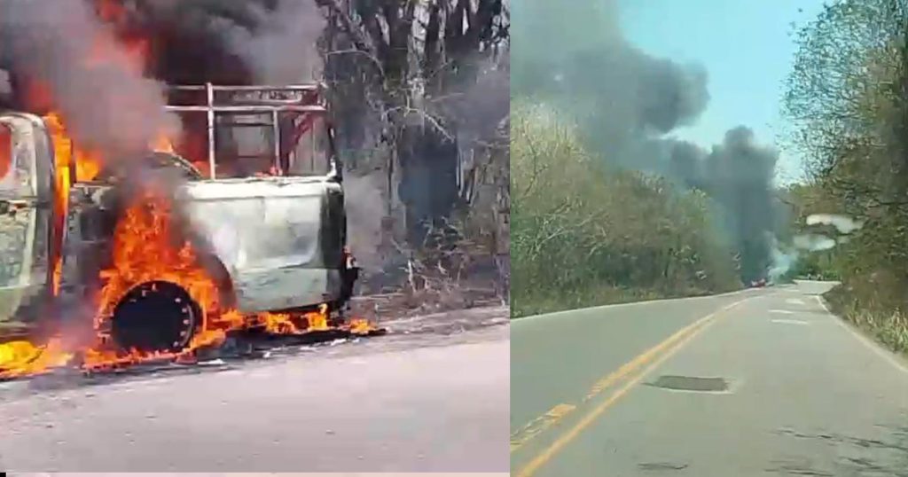 Camioneta de Telmex consumida por el fuego