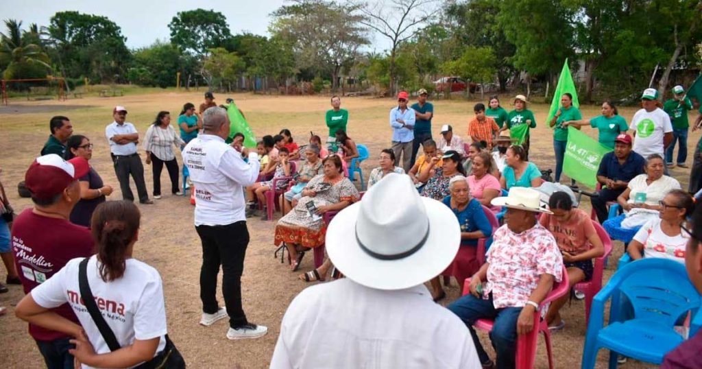 Samuel Acosta se compromete a mejorar servicio de energía eléctrica en zona rural