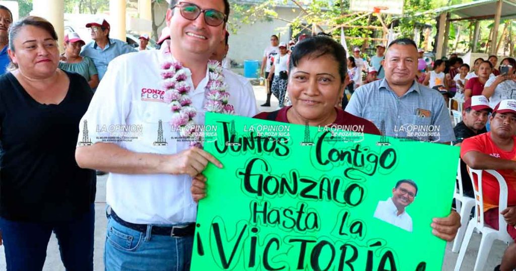 Papantecos, convencidos por Gonzalo Flores Papantecos, convencidos por Gonzalo Flores