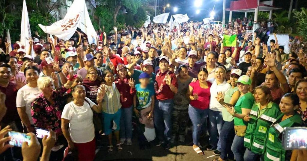 Ricardo Romero da la espalda a Mariano Romero