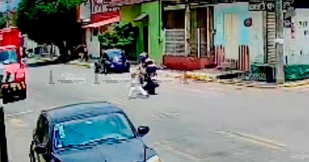 ¡Se la llevaron de corbata!