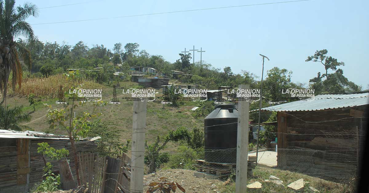 Lanzan SOS por falta de agua en Cerro del Mesón Lanzan SOS por falta de agua en Cerro del Mesón