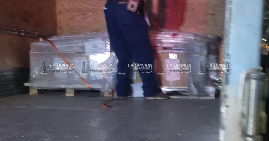 Llegaron los paquetes electorales a la oficina del OPLE en Cerro Azul