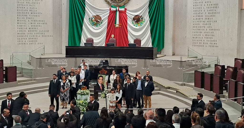 "Mi padre enseñó que el mayor acto de amor es servir": Javier Herrera "Mi padre enseñó que el mayor acto de amor es servir": Javier Herrera