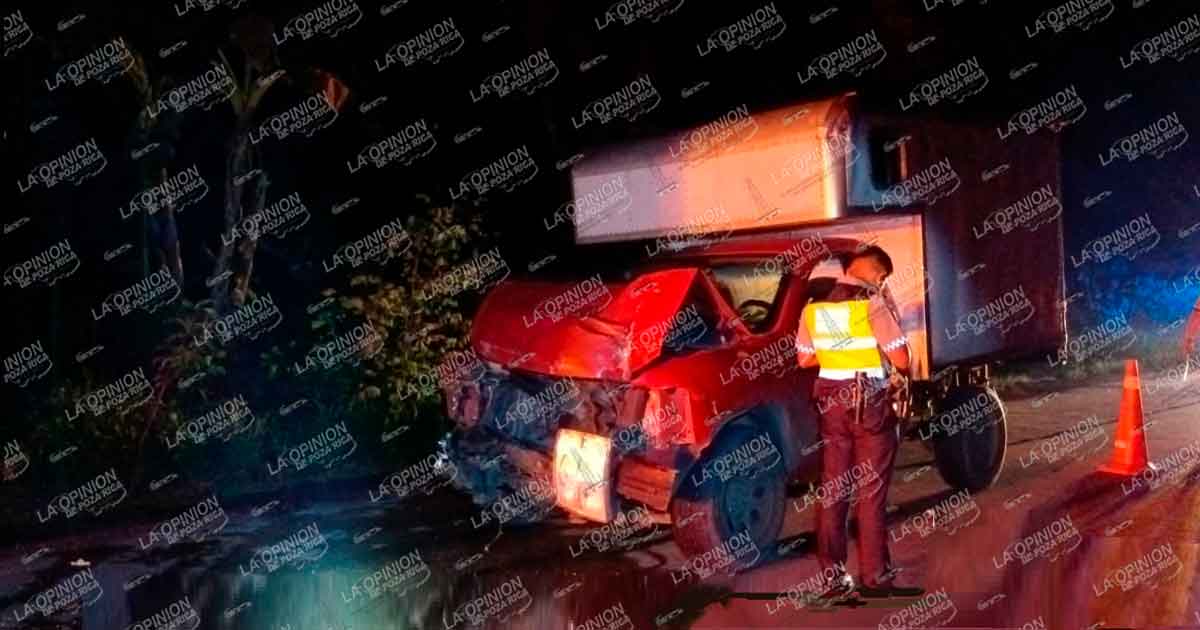 Fuerte choque por alcance deja dos lesionados graves Fuerte choque por alcance deja dos lesionados graves