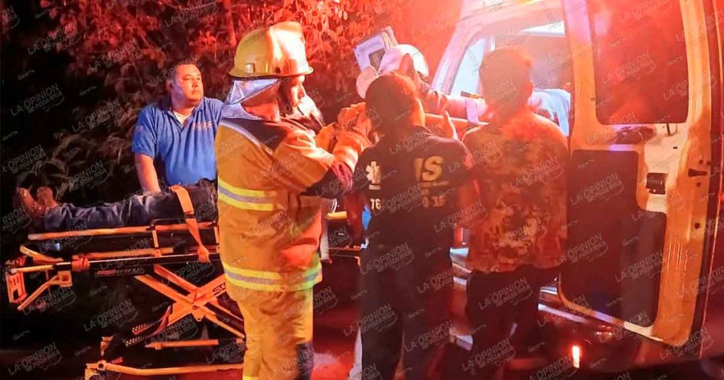 Fuerte choque por alcance deja dos lesionados graves Fuerte choque por alcance deja dos lesionados graves