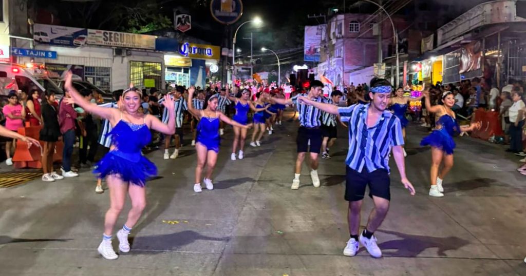 Comparsa Zamoreña es reconocida por su coreografía en Carnaval de Papantla