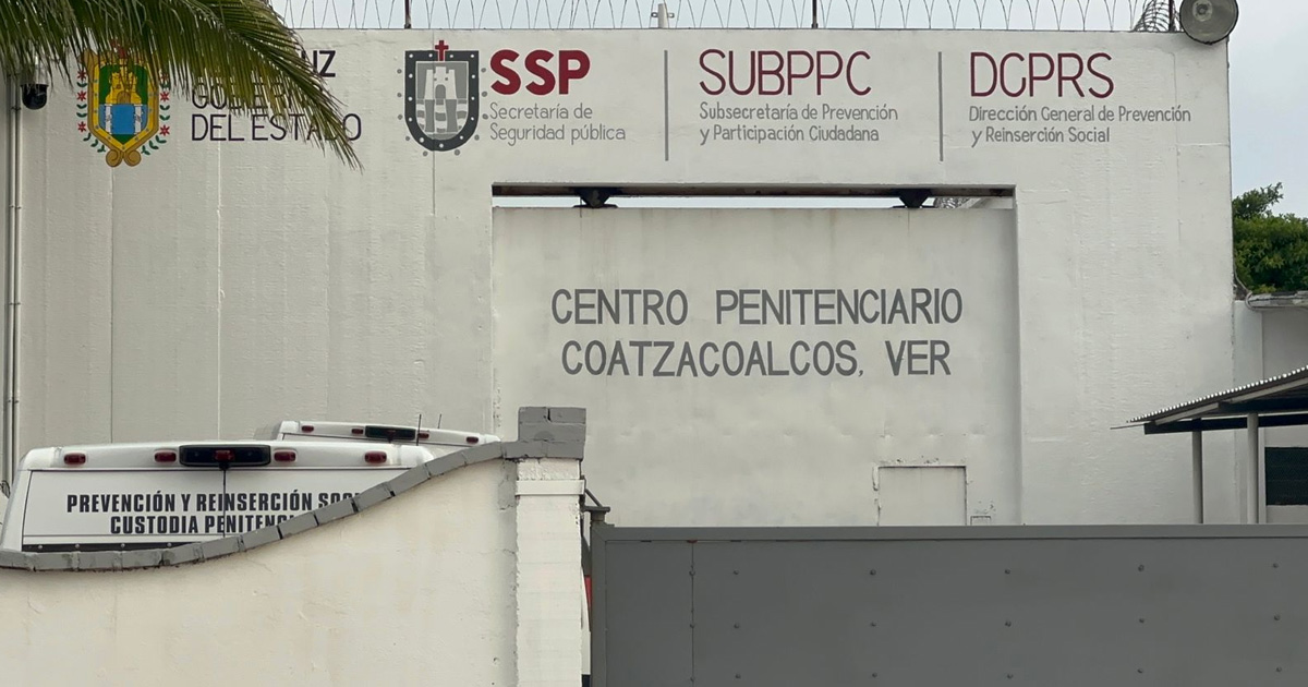 Muere reo tras riña dentro del Cereso de Coatzacoalcos Muere reo tras riña dentro del Cereso de Coatzacoalcos