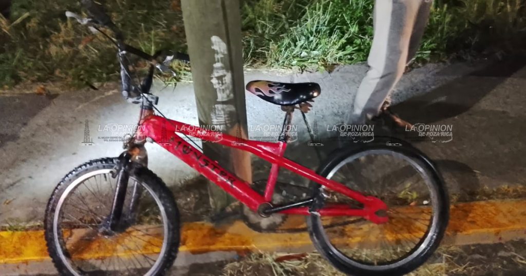 Ciclista arrollado por camioneta Ciclista arrollado por camioneta