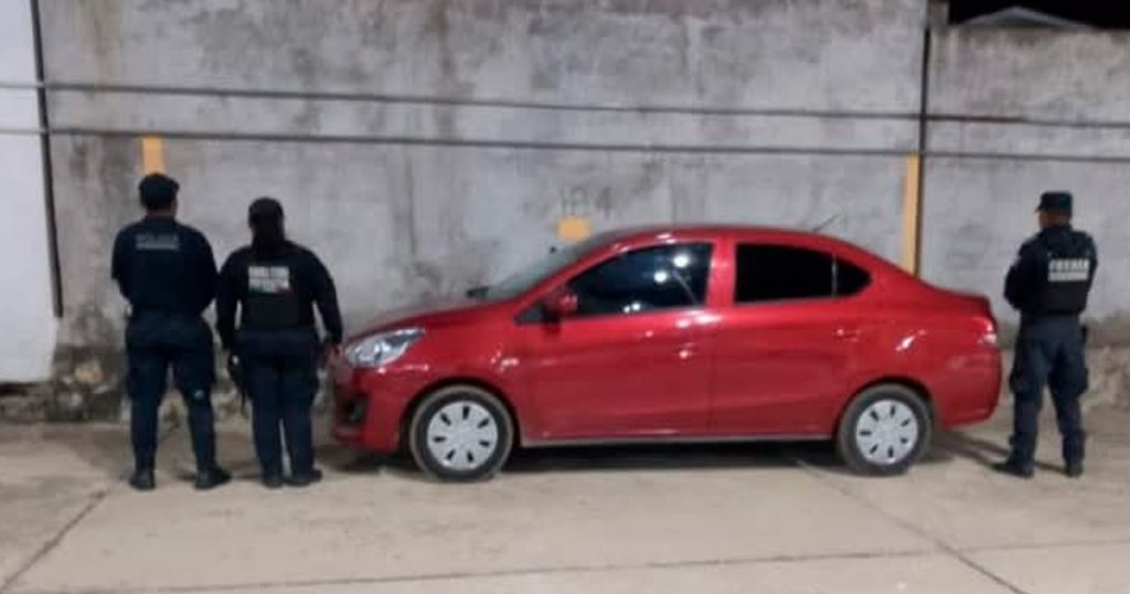 SSP y FGE detienen a veracruzanos con presunta droga y armas de fuego en Tuxtla Gutiérrez SSP y FGE detienen a veracruzanos con presunta droga y armas de fuego en Tuxtla Gutiérrez