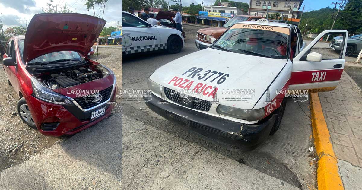 Taxi en sentido contrario choca con particular Taxi en sentido contrario choca con particular