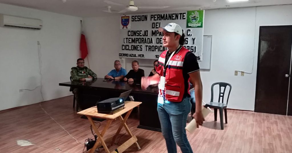 Instalan consejo de Protección Civil en Cerro Azul