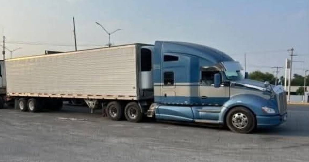 Se robaron un tráiler cargado de limones Se robaron un tráiler cargado de limones
