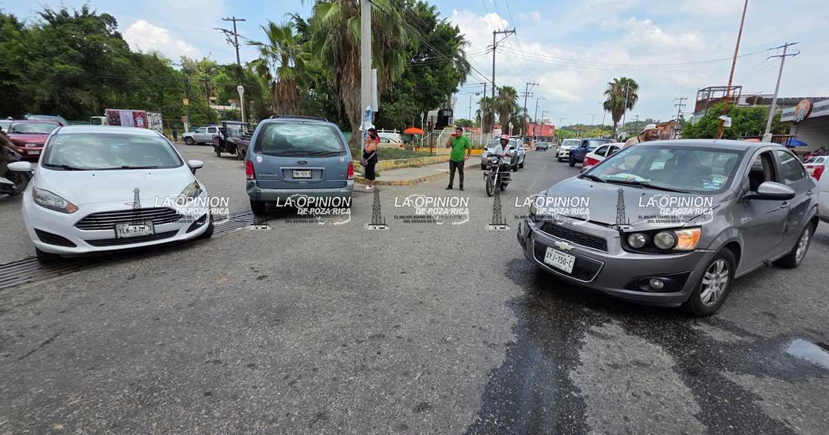¡Carambolazo en el Central Poniente! ¡Carambolazo en el Central Poniente!