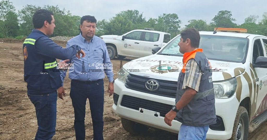Con trampas especiales de PEMEX captan el hidrocarburo en el río Cazones Con trampas especiales de PEMEX captan el hidrocarburo en el río Cazones