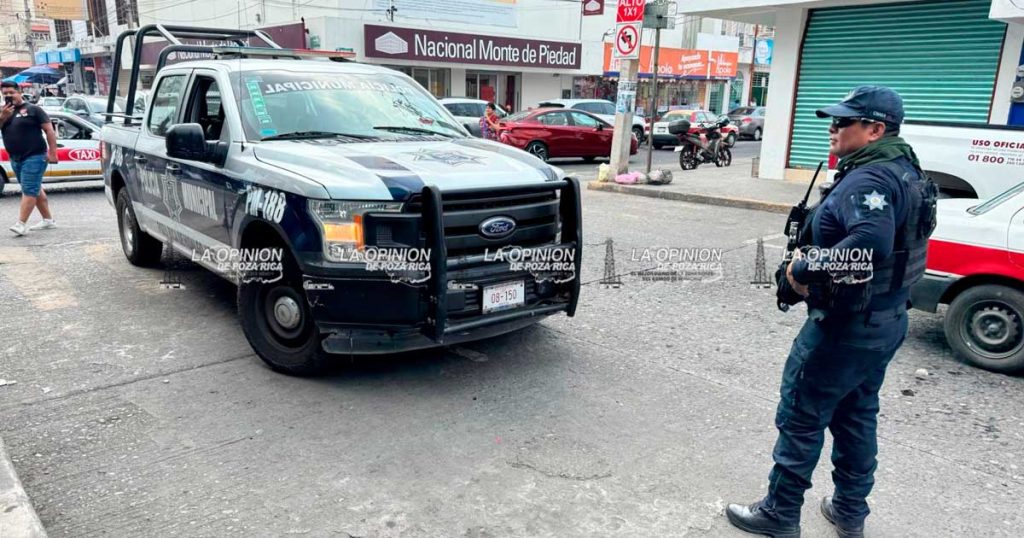 ¡Abuelito cae de su propia altura!