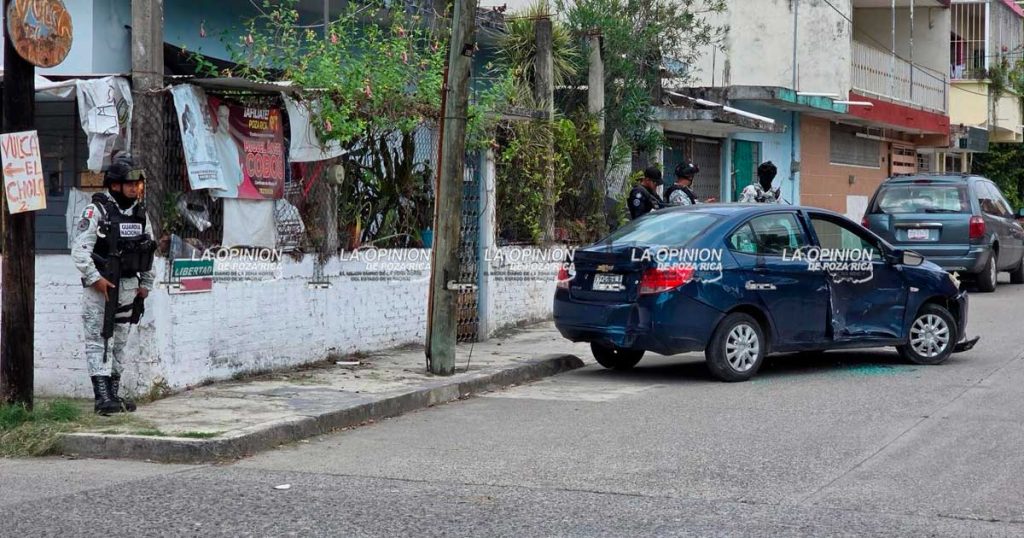 ¡Lo chocaron y lo “levantaron”!