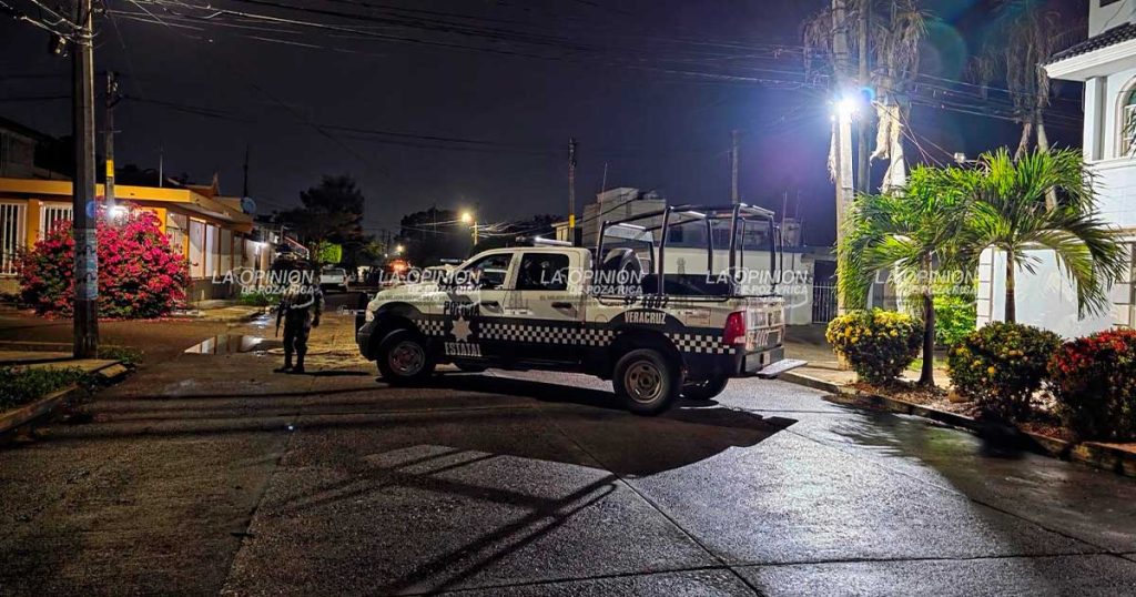 Operativo deja detenidos y un vehículo asegurado Operativo deja detenidos y un vehículo asegurado