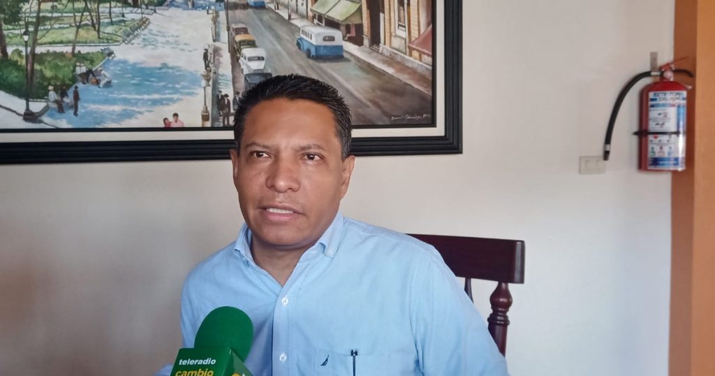 INE me quiere quitar candidatura a magistrado y gané: Ángel Rosas Solano INE me quiere quitar candidatura a magistrado y gané: Ángel Rosas Solano