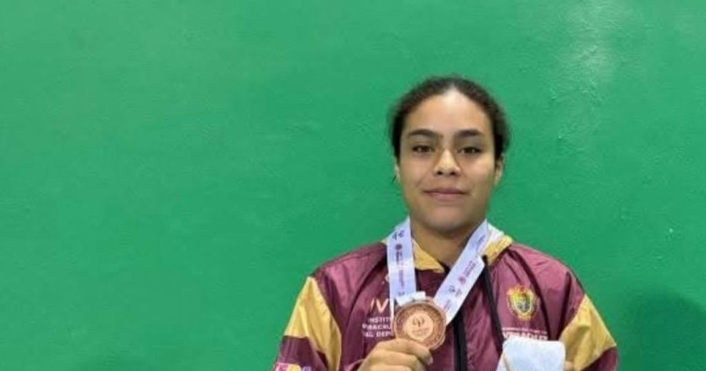 ¡Karatecas veracruzanos brillan en Yucatán! ¡Karatecas veracruzanos brillan en Yucatán!