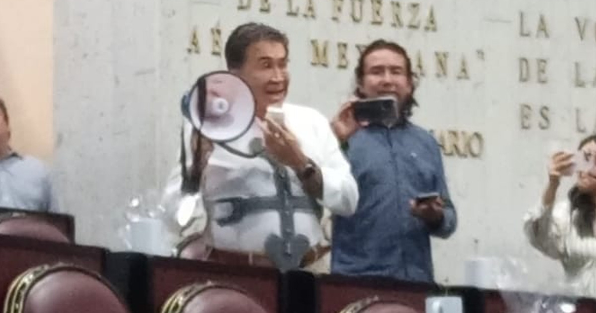 Que se investiguen no solo alcaldes, sino también funcionarios: Héctor Yunes Que se investiguen no solo alcaldes, sino también funcionarios: Héctor Yunes